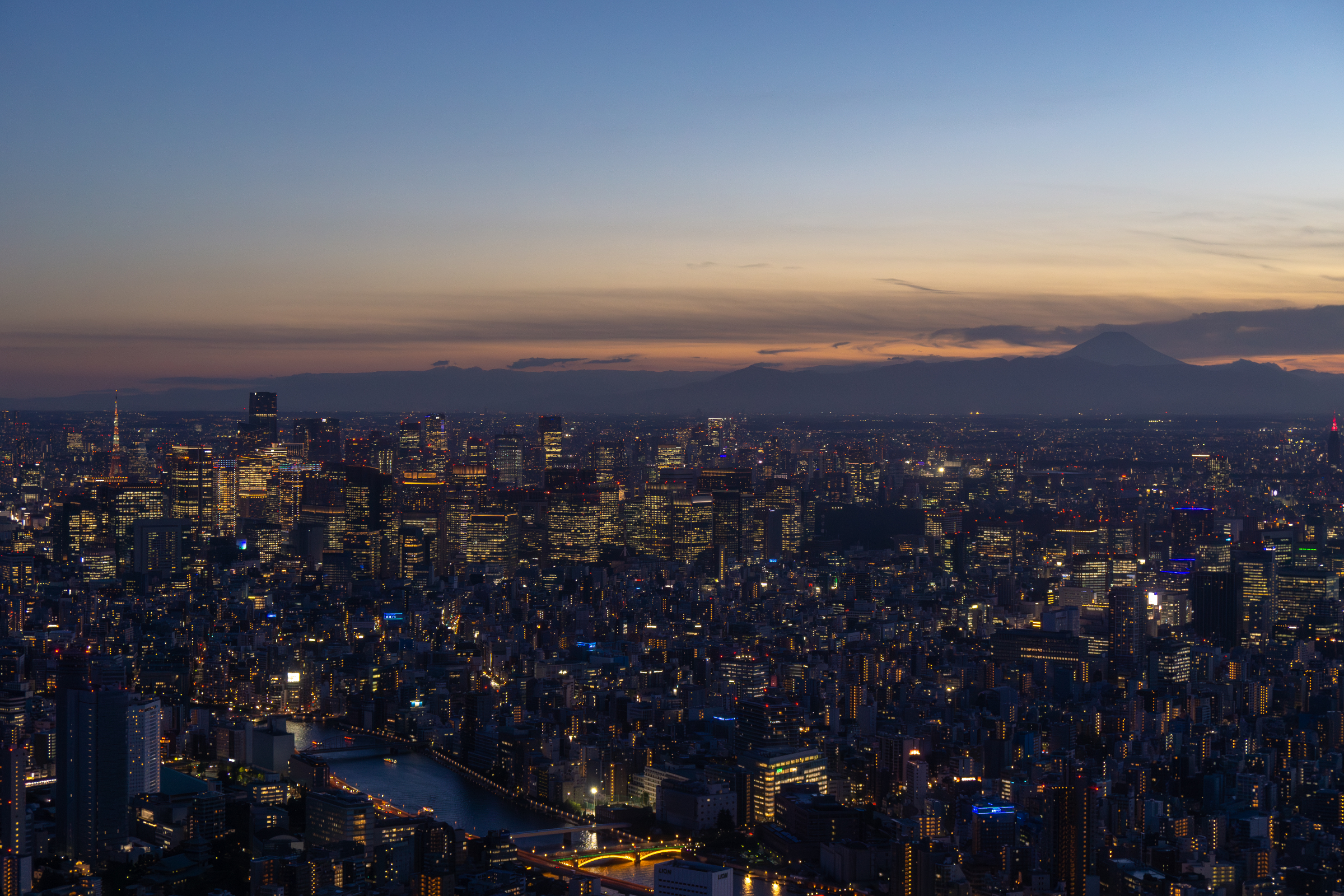 Panorama de Tokyo et le Fujisan depuis la Tokyo Skytree